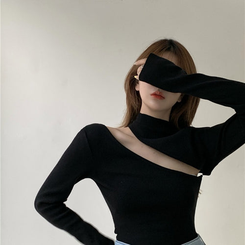 Real shot hollowed out sweater women''s autumn thin style with underlay and exposed collar bone top